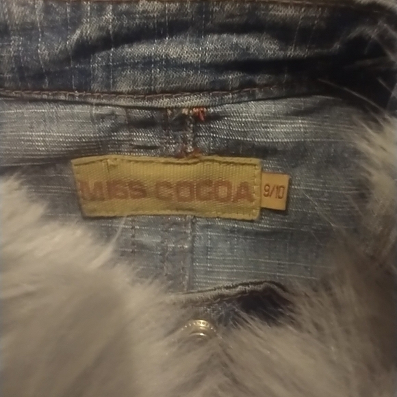 Sexy fun multi zippered faded jean jacket with faux fur collar - Picture 2 of 6